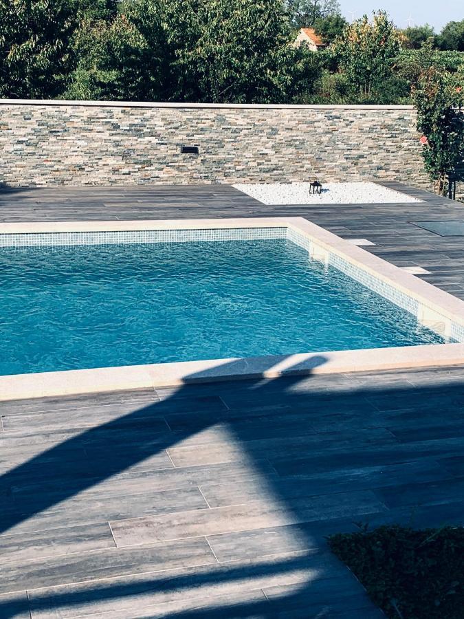 Villa Endi,A Gem Near Sibenik Unesic エクステリア 写真